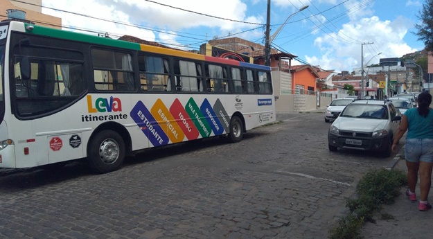 Leva Itinerante estaciona na UFPE em Caruaru