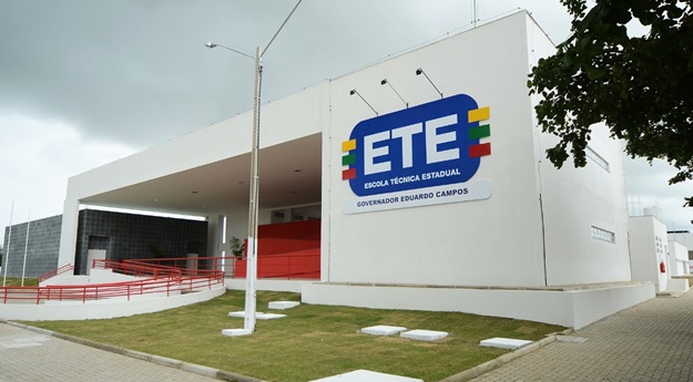 Escolas técnicas oferecem mais de 500 vagas em Pernambuco