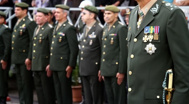 Mais de 70 militares lançam pré-candidaturas nas eleições 2018