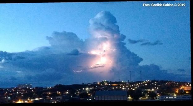 Meteorologista explica fenômeno raro em Caruaru