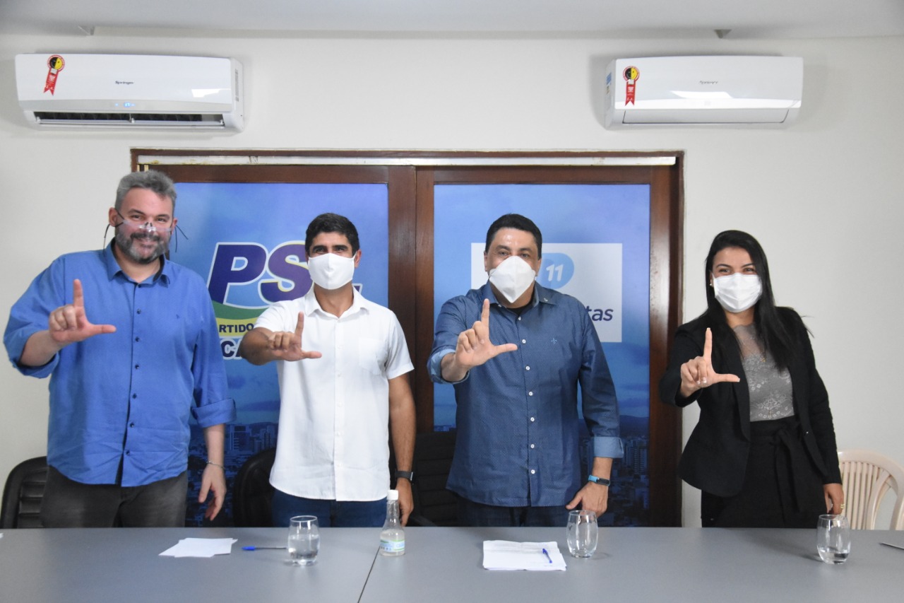 Lessa anuncia Manoel Santos do PSL na vaga para concorrer a vice-prefeito em Caruaru