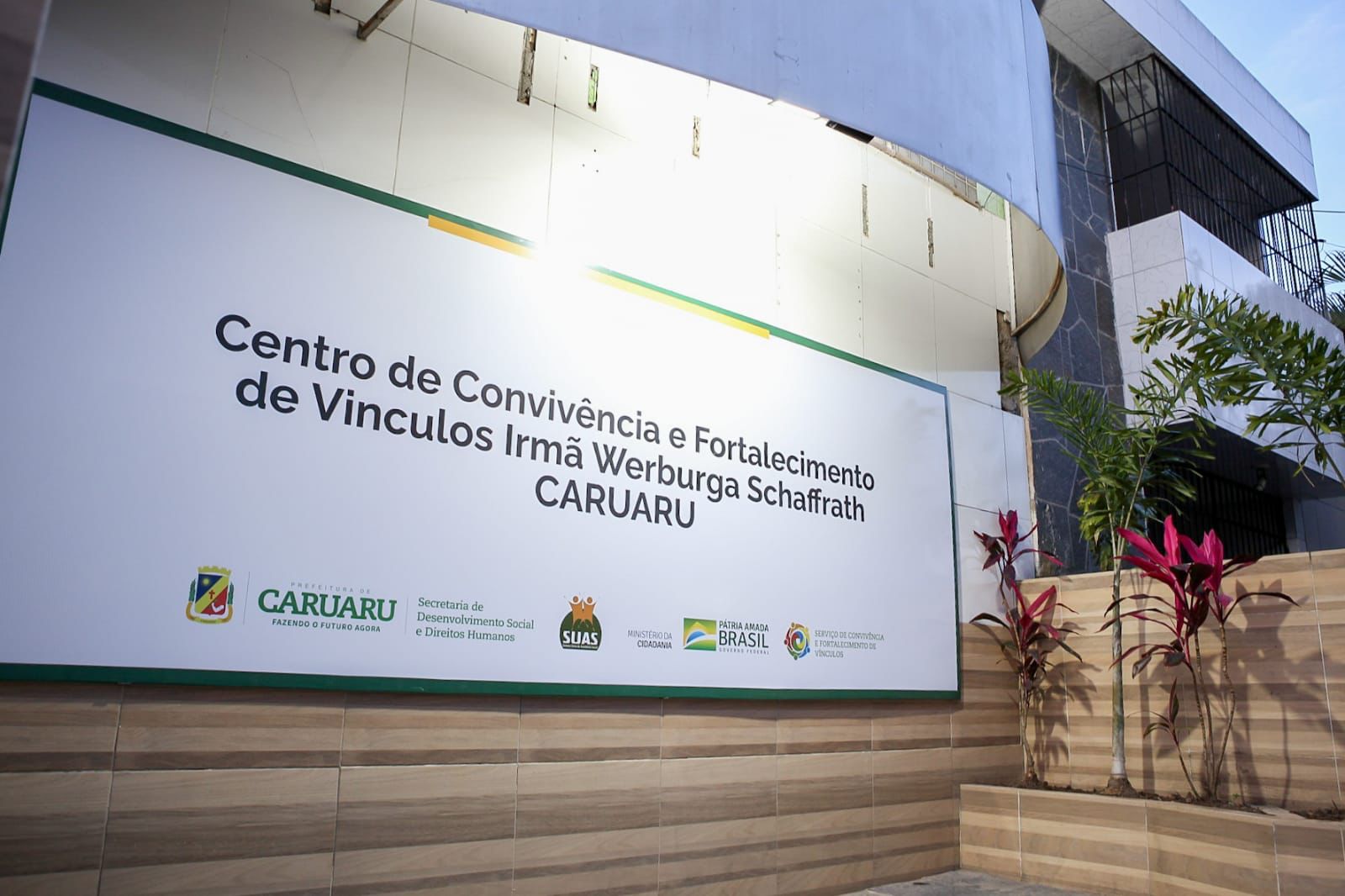 Novo Centro de Convivência e Fortalecimento de Vínculos e Sede do Programa Criança Feliz são inaugurados em Caruaru